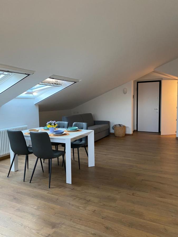 Sky View Apartment 科莫 外观 照片